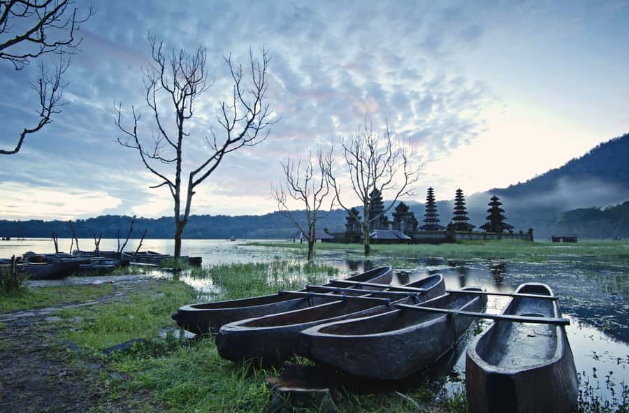 Bali: Munduk Waterfalls Trek, Twin Lakes and Temple Tour - Why Munduk and the Twin Lakes feel different than South Bali