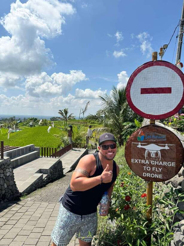 Bali: North Bali Customizable itineraries Trip with Transfer - Ulun Danu Bratan Temple: temple time with Lake Bratan views