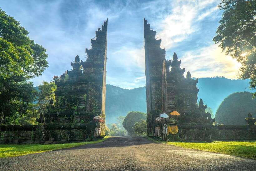 Bali: North Bali Customizable itineraries Trip with Transfer - Sekumpul Waterfall: closing in on the best final photos