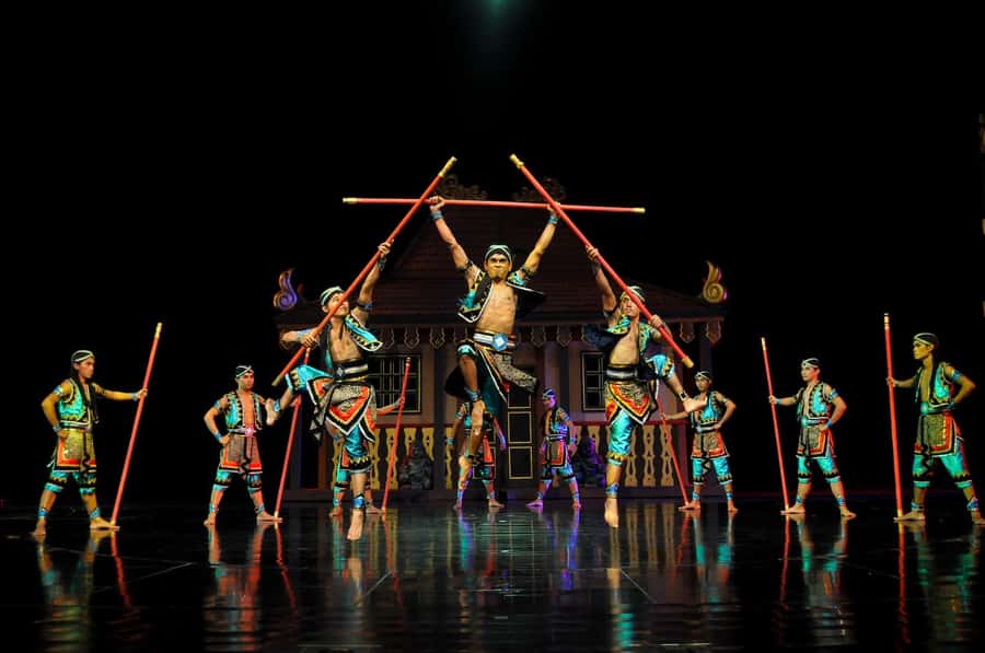 Bali Nusa Dua Theatre: Devdan Show Tickets - Devdan at Bali Nusa Dua Theatre: a one-hour island tour onstage