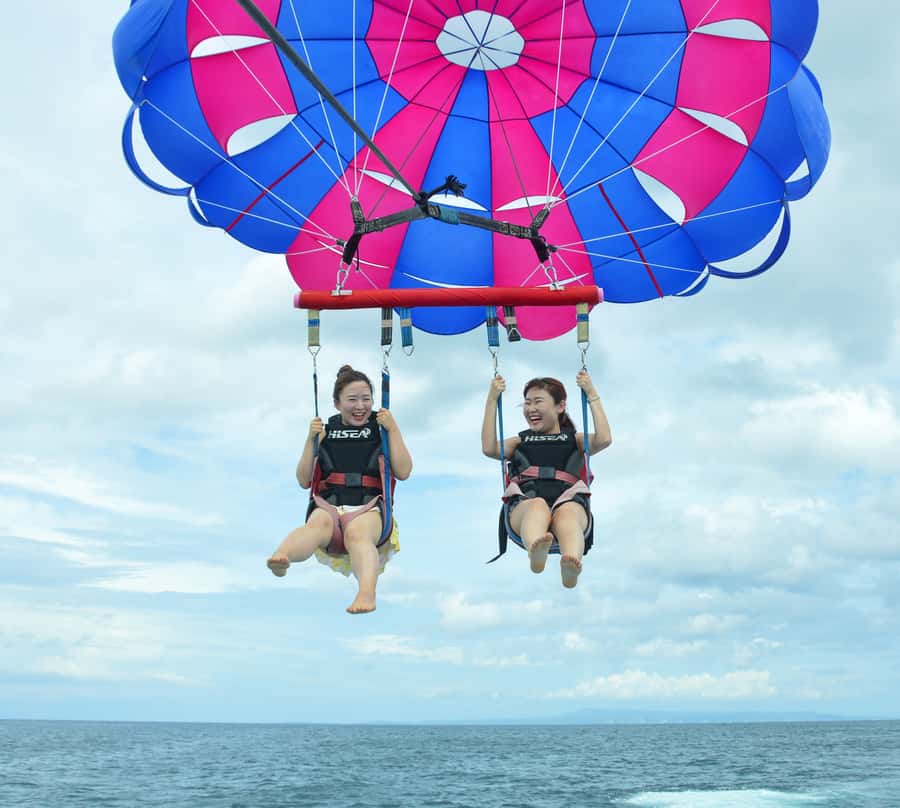 Bali: Nusa Dua Watersports Fun Package - Donut Boat Ride for a Fast, Splashy Break (10 Minutes)