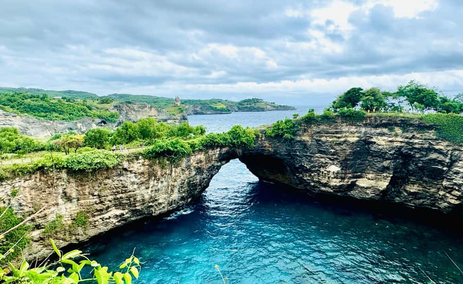 Bali: Nusa Penida: Private West Coast Excursion Full Package - Getting around on Penida: bumpy roads are part of the deal