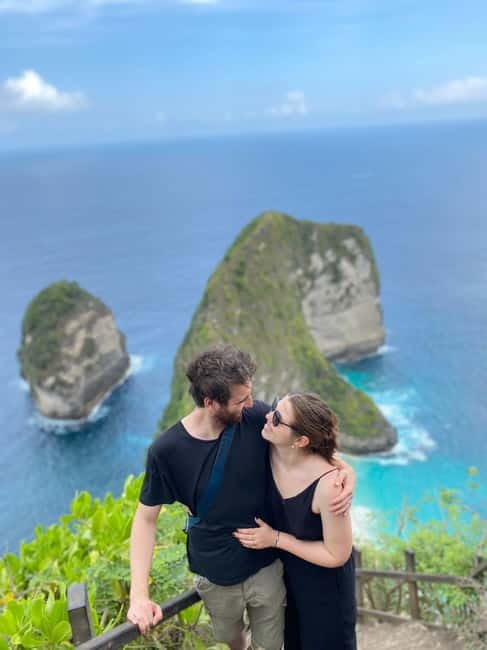 Bali: One Day Trip Nusa Penida with All Inclusive - Lunch on Nusa Penida: Refuel Time in the Middle of the Cliffs