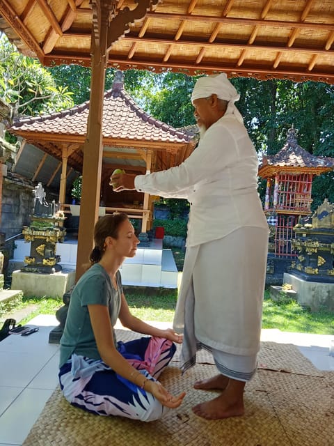 Bali: Open Chakra Healing and Mantra Soul Retreat Cleansing - Meditation in front of the temple: fire, water, and air