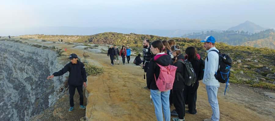 Bali or Banyuwangi: Mount Ijen Blue Fire Hiking - Crater lake turquoise views, plus the sulfur miners you won’t forget