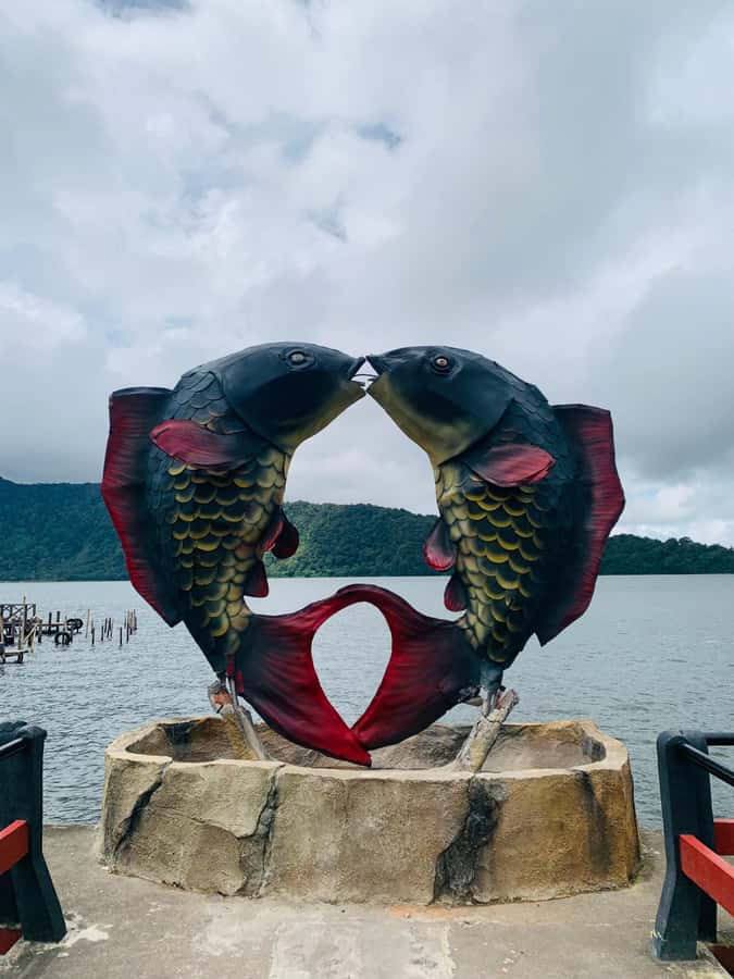 Bali: Private Tour of Jatiluwih, Ulun Danu, and Tanah Lot - Ulun Danu Bratan Temple in Bedugul: cooler air and a meaningful complex