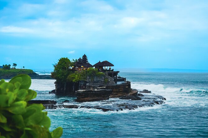 Bali Pura Taman Ayun Temple, Monkey Forest & Tanah Lot Excursion - A classic Bali afternoon route: Mengwi to monkeys to the Sunset Temple