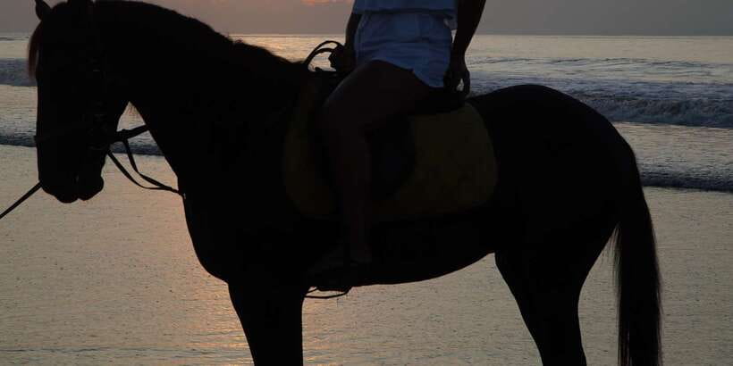 Bali: Romantic Seafood Dinner Jimbaran Beach Include Sunset - Key things to know before you go