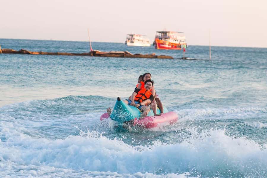 Bali's Triple Threat: Watersports - GWK Statue and Uluwatu - South Bali in one day: what 8 hours feels like