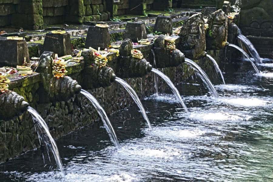 Bali: Sacred Temples and Sunset Private Tour - Gunung Kawi Sebatu: River-Side Temples and 11th-Century Funerary Meaning