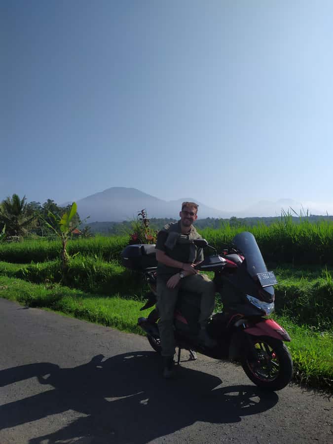 Bali Scooter Tour With Tour Guide - Your 8-hour Bali scooter day, with guide plus photo shooter