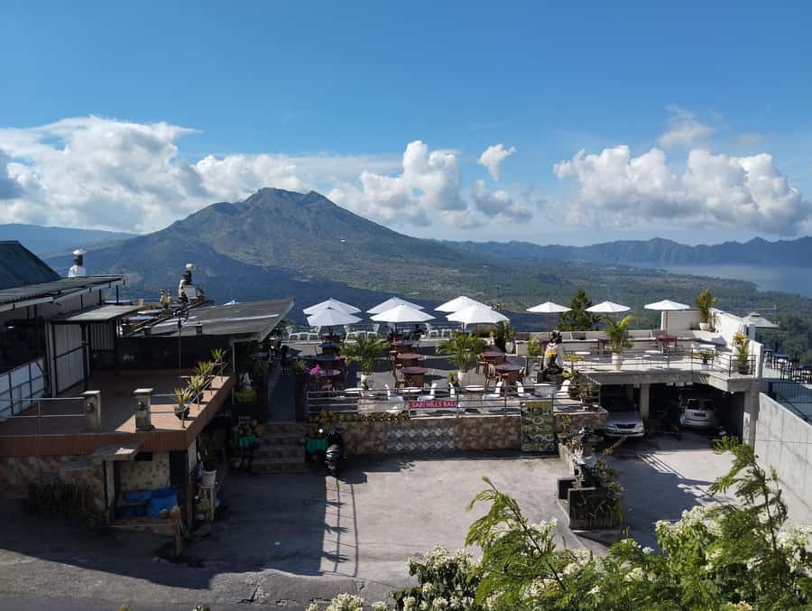 BALI SHORE EXCURSIONS: EXPLORING THE EXOTIC OF BALI - English and Indonesian driver support, plus the communication edge