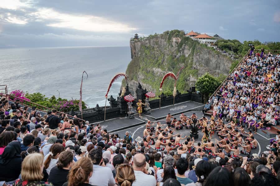 Bali: Skip-the-line Uluwatu Temple and Kecak Fire Dance Tour - Kecak and Fire Dance: What You’ll Actually See in the Amphitheater