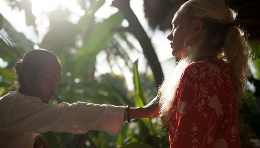 Bali: Soul Retreat and Aura Cleansing Experience - How the morning starts in Bali Aga style, not a show
