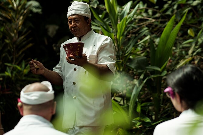 Bali Spiritual: Blessing Ceremony, Pristine Nature and Transfer - Flower market, jamu welcome, and learning rindik