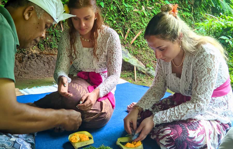 Bali Spiritual: Blessing Ceremony, Pristine Nature, Transfer - Village farming, animal feeding, and stingless Trigona honey