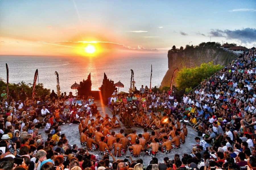 Bali: Sunset Uluwatu Temple & Kecak Fire Dance Private Tour - Why Uluwatu at sunset is such a good idea