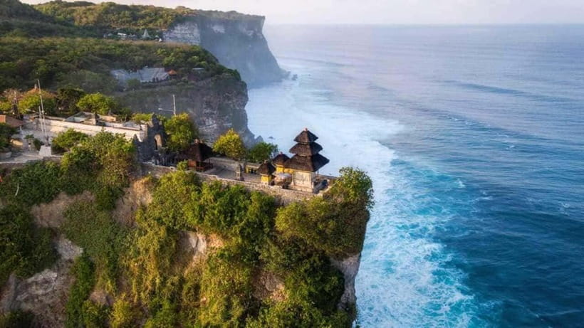 Bali: Surfing Lesson with Southern Beaches Tour & Kecak Show - A Bali Day That Moves, from Benoa Waves to Uluwatu Sunset