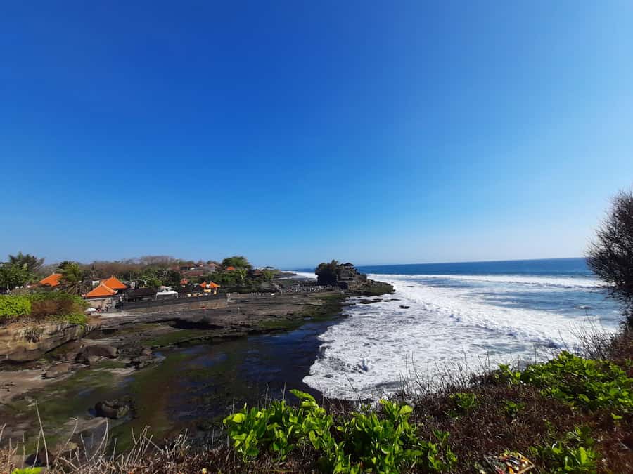 Bali: Taman Ayun and Tanah Lot Temple - The coffee plantation stop that breaks up the day