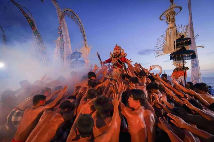 Bali: Tanah Lot Temple Sunset Kecak & Fire Dance Show Ticket - Getting There by 5:00 PM, Not When It Sounds Convenient