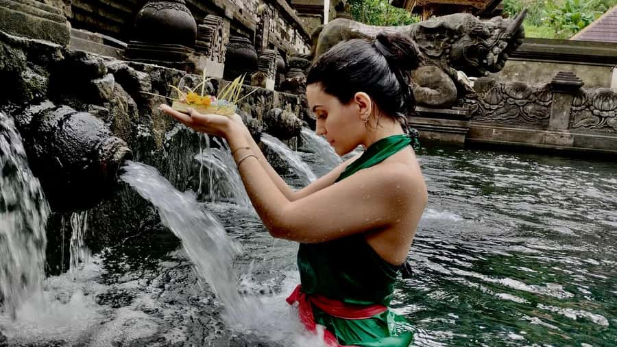 Bali: Tarot, Oracle Reading, and Cleansing Tirta Empul Trip - What makes the guide work matter (and why it shows up in real comfort)