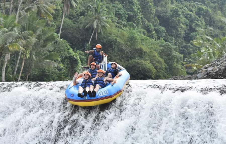Bali: Telaga Waja White Water River Guided Rafting & Lunch - Telaga Waja Rapids: Level 3 to 5 Thrills With a Practical Safety Standard