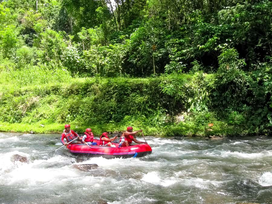 Bali: Telaga Waja White Water River Guided Rafting & Lunch - Guides Like Yeoman, Marlo, and Yoga: What Great Coaching Actually Feels Like