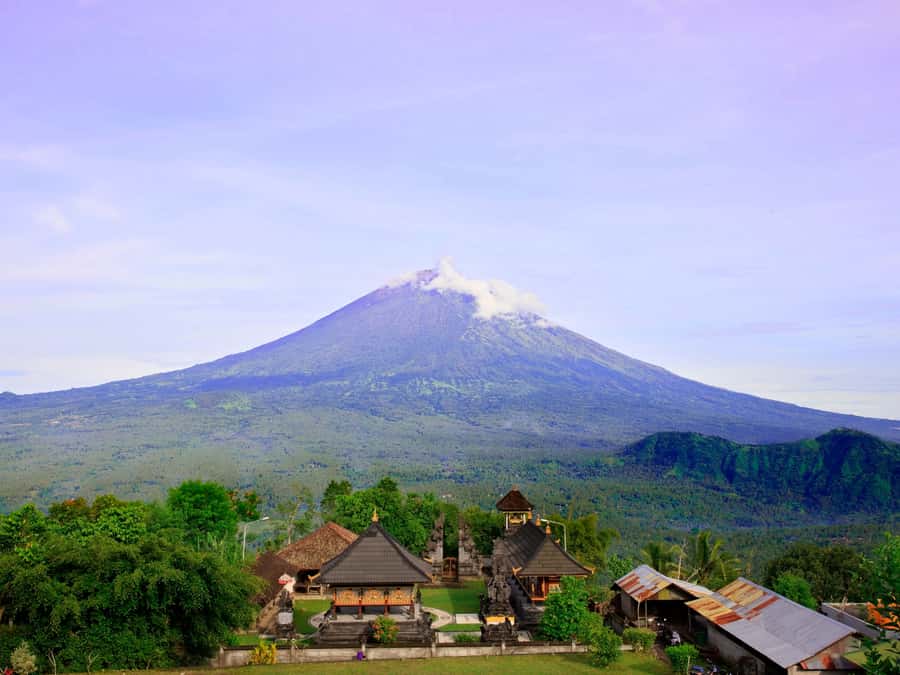 Bali: The Gate of Haven Trip Private Tour, Luxury Car - Luxury car comfort for Bali’s east side