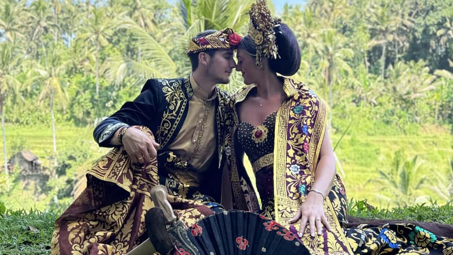 Bali:Traditional Wedding Photoshoot with the Rice Field View - The seven U Fun Field photo setups you’ll want for a full photo story