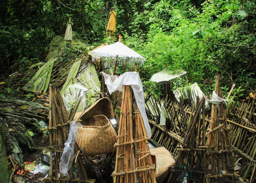 Bali: Trunyan Cemetery, Hot Springs, and Penglipuran Village - Lake Batur boat time and why it matters for this route