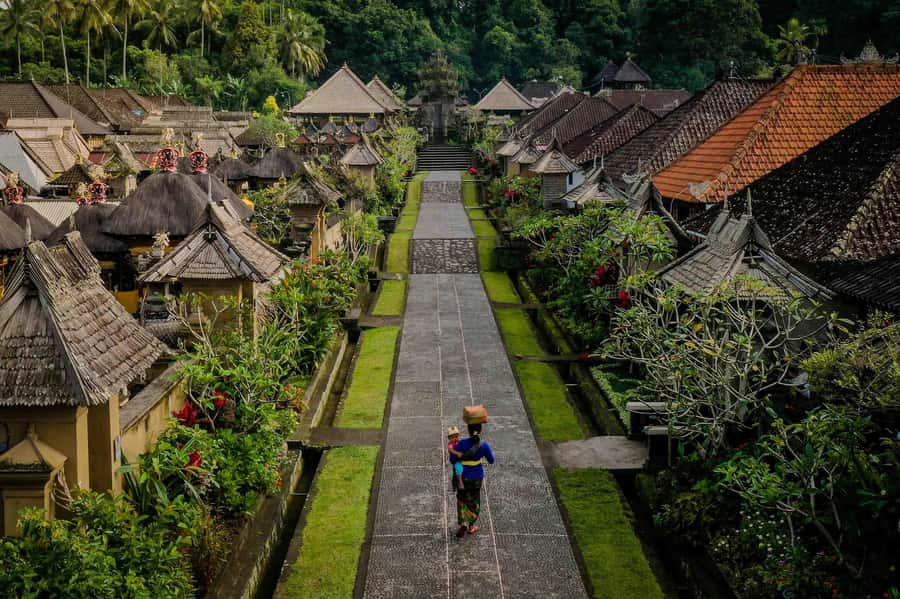 Bali: Trunyan Cemetery, Hot Springs, and Penglipuran Village - Tibumana Waterfall, a romantic photo spot that still deserves time