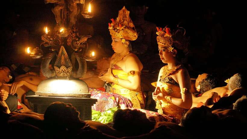 Bali: Ubud Kecak and Fire Dance Show Tickets - English Help, Crowd Interaction, and How Much Story You Will Get