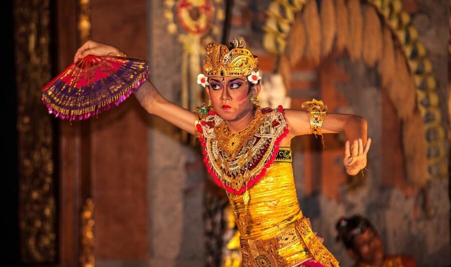 Bali: Ubud Palace Legong Dance Show Ticket - How the 90 minutes usually feels on site