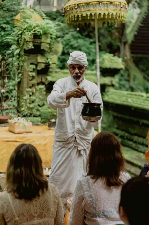 Bali: Ubud Spiritual Cleansing and Meditation Healing Tour - Small-Group Dynamics With English or Indonesian Guidance