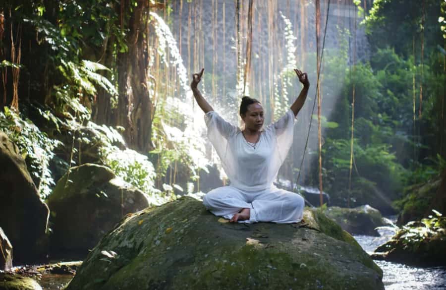 Bali: Ubud Yoga and Healing Meditation - The breathing step: pranayama to center your body