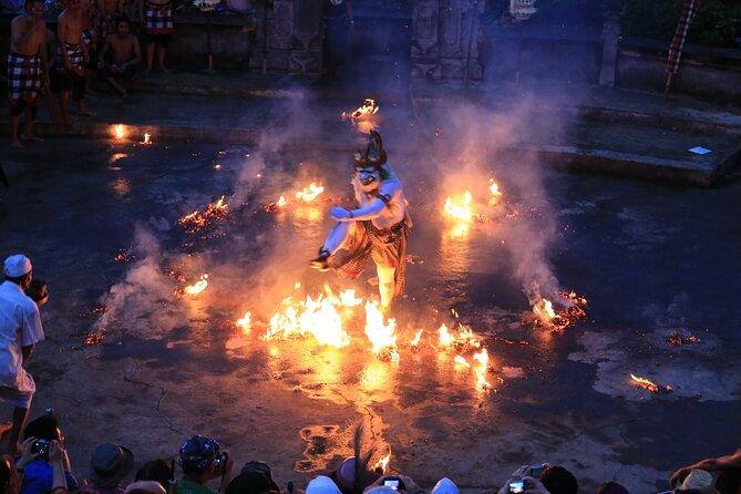 Bali: Uluwatu Kecak Dance Show, Bali Temple, and Lobster Dinner - Monkeys, stairs, and heat: your small checklist for Uluwatu night success
