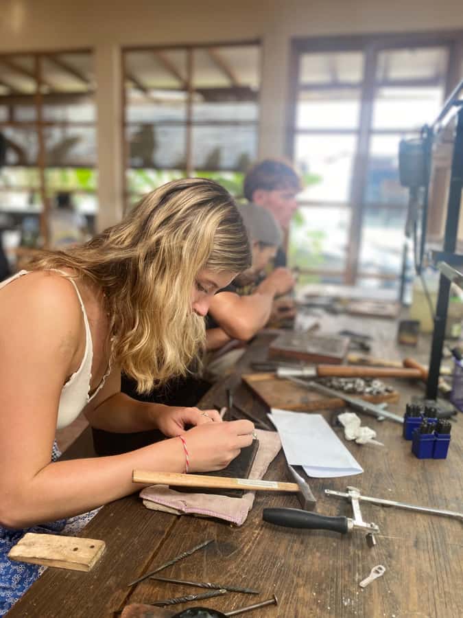 Bali: Uluwatu Silver Jewelry Making Workshop with Creation - A Rain-Proof Uluwatu Workshop at Rolling Fork Restaurant