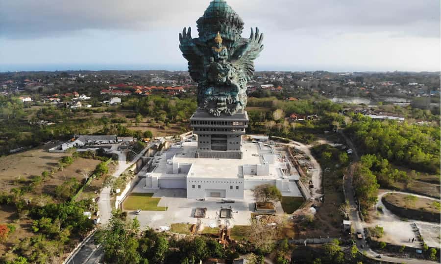 Bali: Uluwatu Temple, GWK, and Padang Beach Full-Day Tour - Price and value: what $80 buys you, and what you must budget for