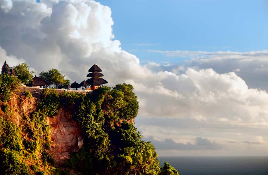 Bali: Underwater Sea Walk, Uluwatu Temple, and Kecak Dance - A One-Day Mix of Underwater Walking and Cliffside Culture in Bali
