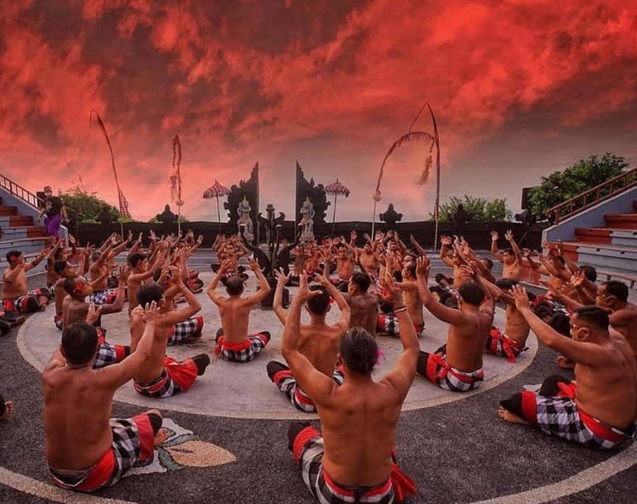 Bali: Underwater Sea Walk, Uluwatu Temple, and Kecak Dance - Uluwatu Temple: Sunset Views, Steps, and Monkey-Proofing