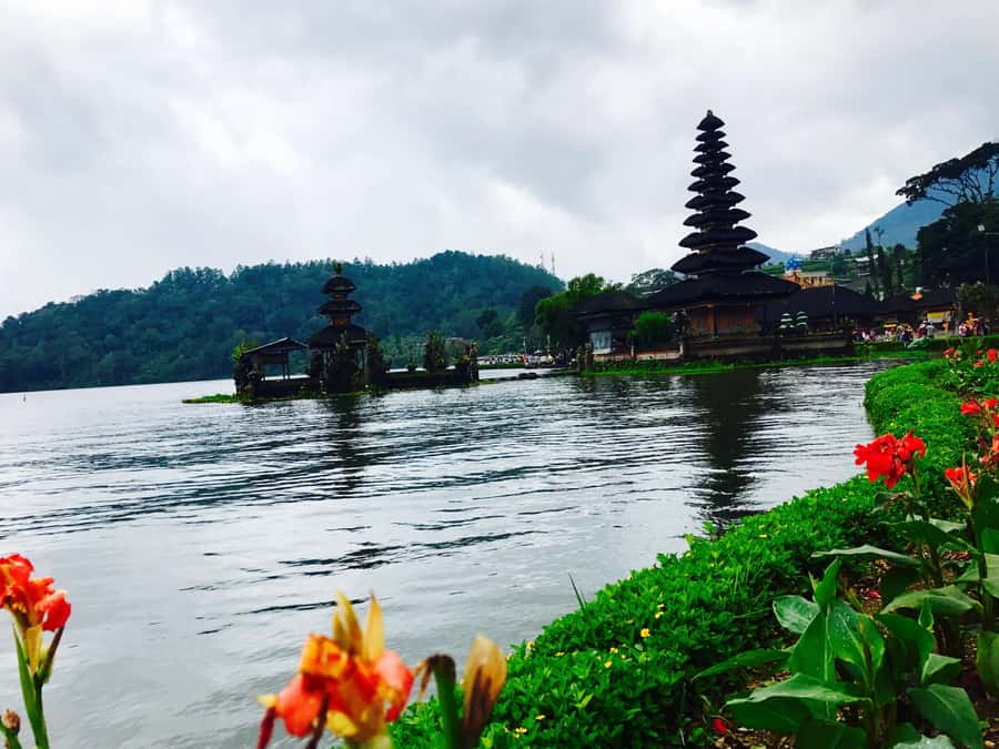 Bali UNESCO Sites: Private Guided Full-Day Tour - Lake Beratan at Pura Ulun Danu, temple-on-water energy