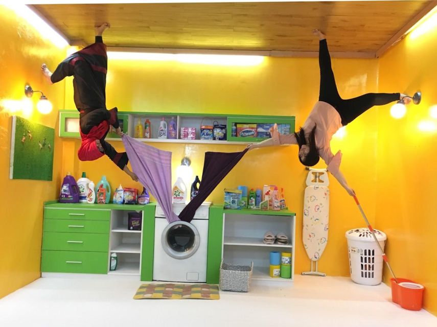Bali: Upside Down World Admission Ticket - Staff Photo Help and the English Audio Guide