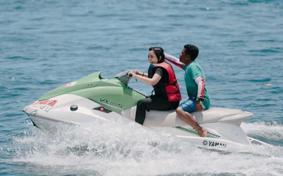 Bali: Watersport Rolling Donut Parasailing Jetski Exclusive - Tanjung Benoa Combo, Rolling Donut to Parasailing in One Hour