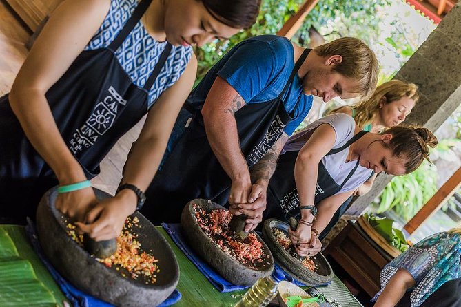 Balinese Cooking class with traditional morning market visit - Key highlights that make this class worth your time