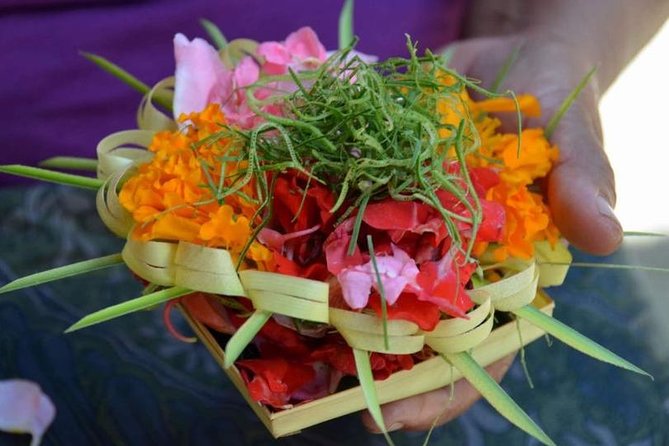 Balinese Cooking class with traditional morning market visit - The sit-down meal: eat while it’s at its best