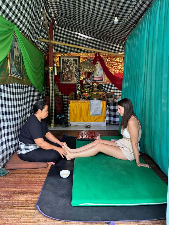 Balinese Spiritual Cleansing by Traditional Method - Who should book this cleansing and temple day