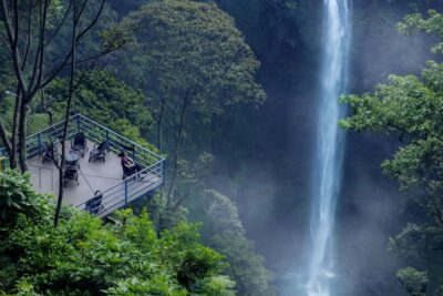 MAKE CUSTOMIZED TOUR WITH CAR CHARTER AND DRIVER