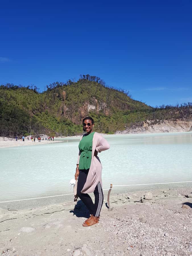Bandung: Volcano Crater, Onsen Hot Springs, Mud Bath & Tea - Lunch in the countryside: Sundanese menu, where the day’s pace matters