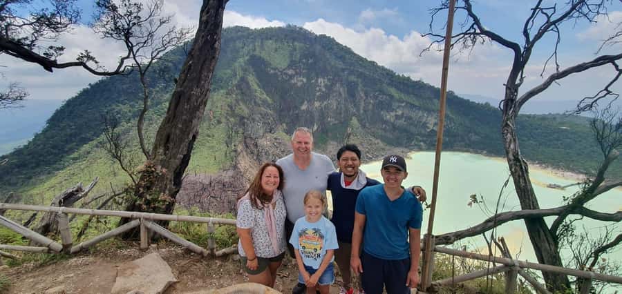 Bandung: White Crater Hotspring Tea Plans And Lunch Included - Kawah Putih: sulfur lake views plus crater walking time