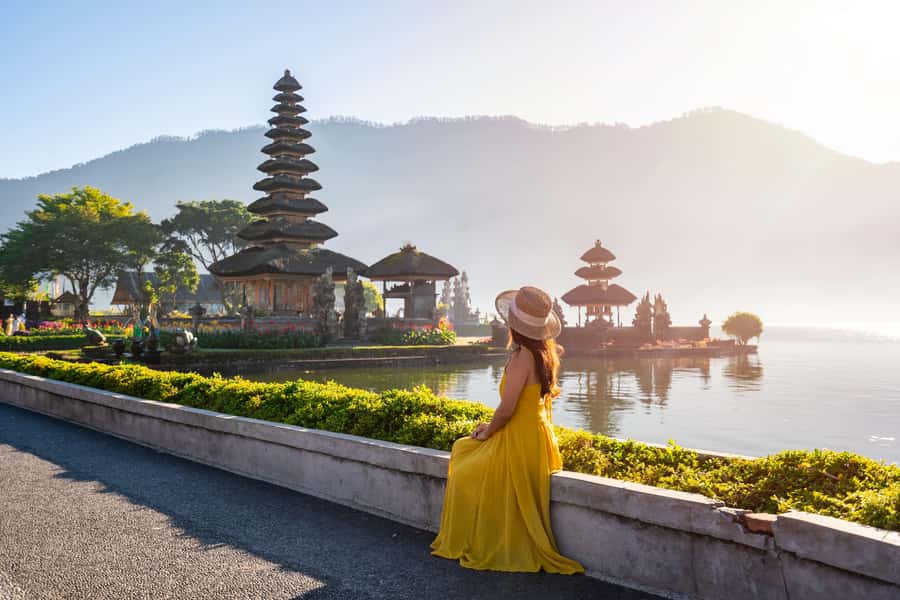 Banyumala Waterfall Trek, Bedugul and Lake Beratan Tour - Candi Kuning fruit and flower market: a colorful early break